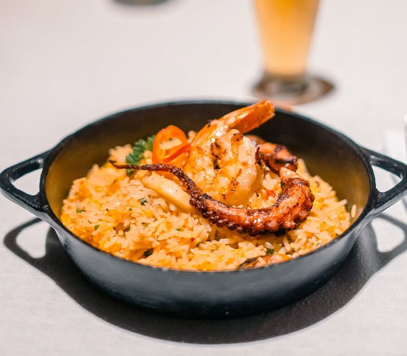 Sabores Autênticos com ++Vista para o Mar