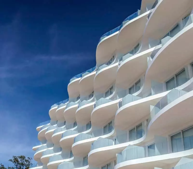 CDesign Hotel com design único e sofisticado.