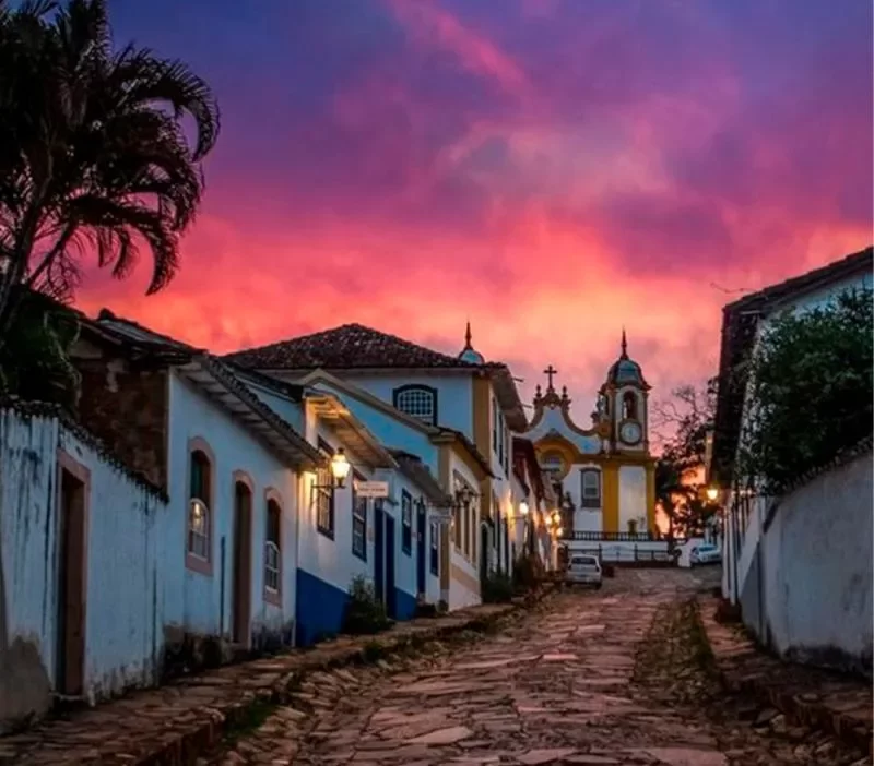  Conheça a magia de Tiradentes