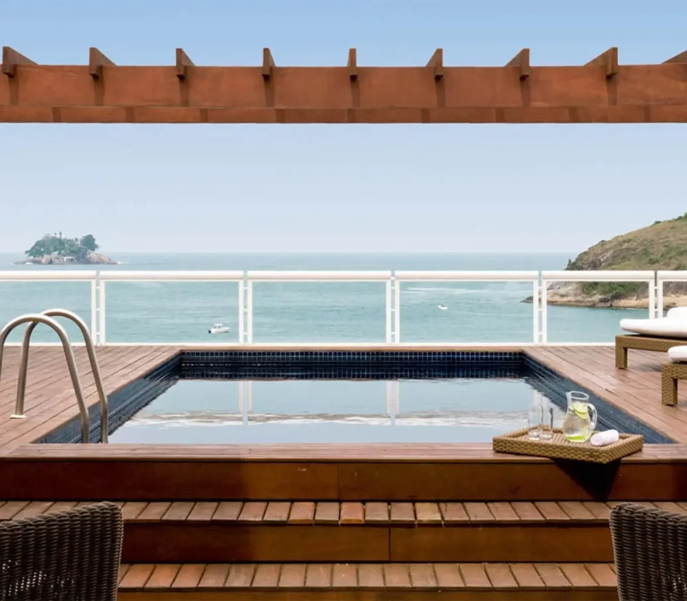 A jacuzzi do Hotel Sofitel Jequitimar.